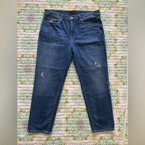 Vince Women’s Distressed Jeans - size 31